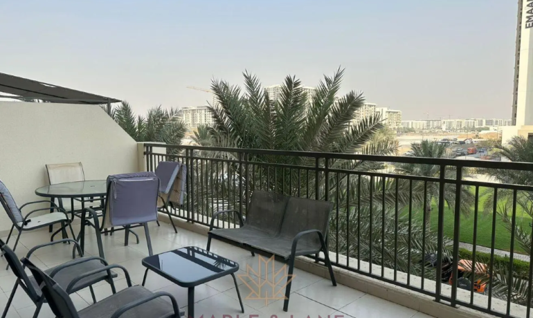 Una Apartment B, Town Square by Nshama.