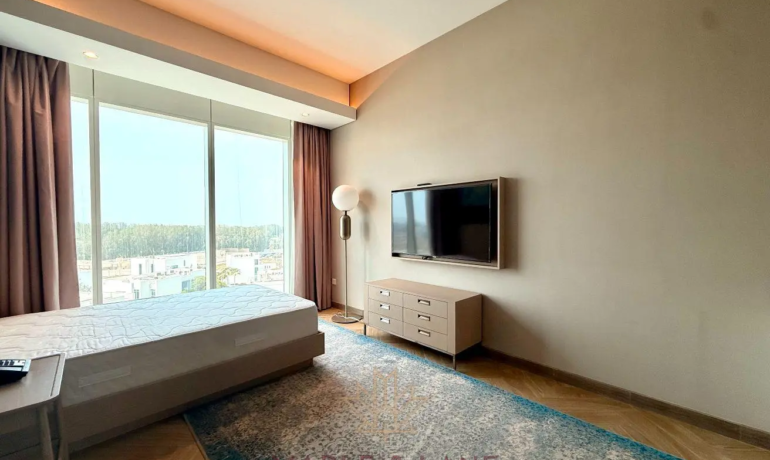Lavender Garden Suites, Acacia Avenues
