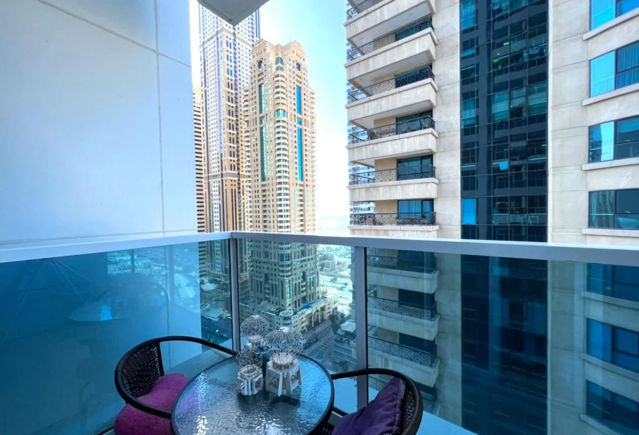 2201, MARINA ARCADE TOWER